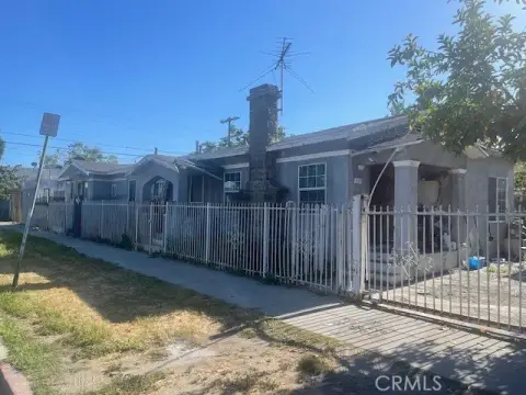 Los Angeles Duplex with Potential