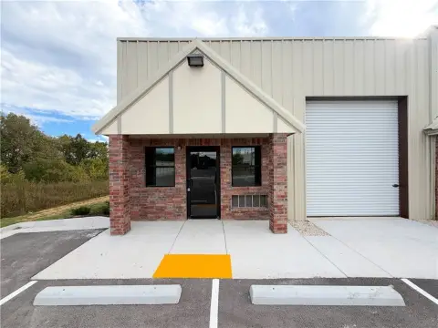 Warehouse Unit with Office
