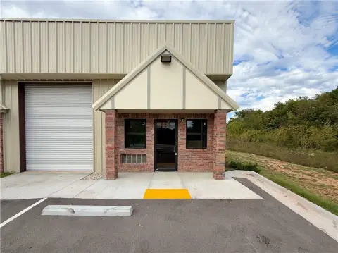 End-Unit Warehouse with Office