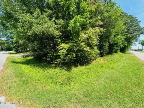 Residential Land in Snug Harbor