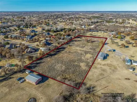 Residential Land in Blanchard, OK