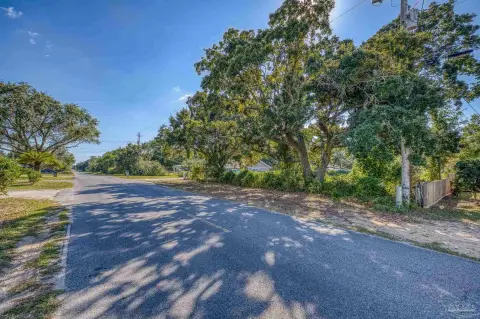 Residential Lot in Gulf Breeze