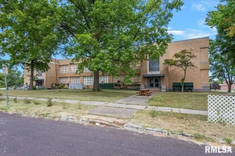 Unique Mixed-Use Property with Gymnasium