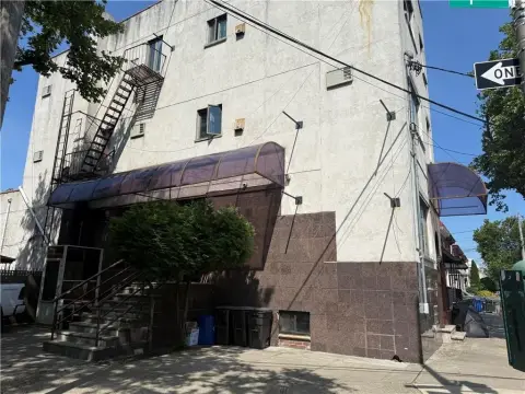 Corner Medical Office with Parking