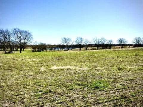 Ennis, TX Homesite with Views