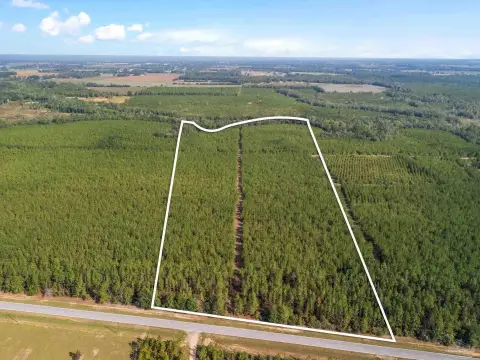 Expansive Acreage in Santa Rosa County