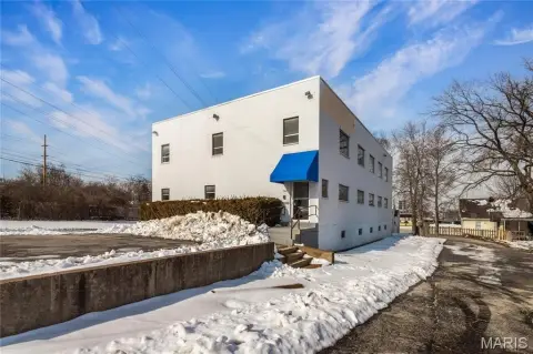 Two-Story Office Building in Shrewsbury