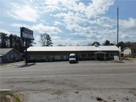 Versatile Commercial Property on Canton Highway