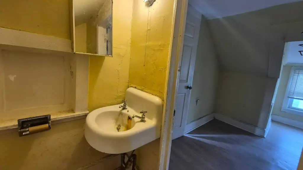 Picture 19