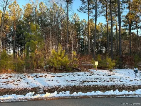 Residential Lot in Pinnacle Shores