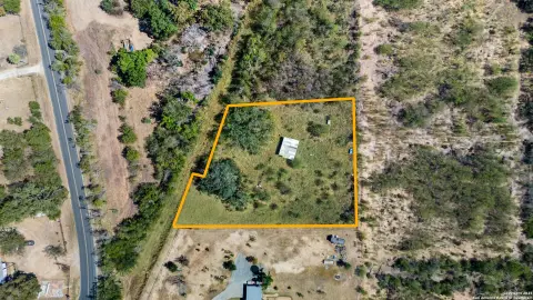 Residential Land in Lytle, TX