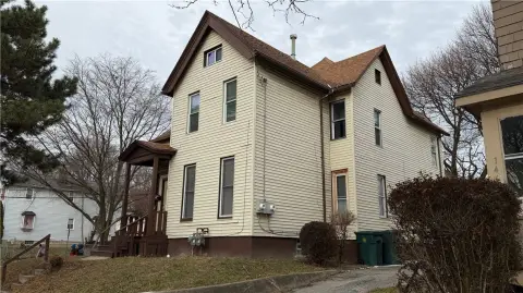 Well-Maintained Duplex in Rochester, NY