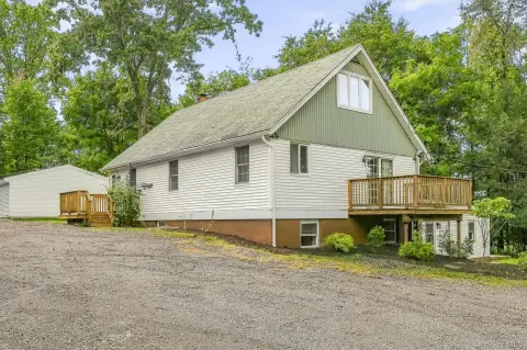 Renovated Duplex on Acreage