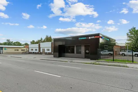 Poughkeepsie Mixed-Use Building with Parking