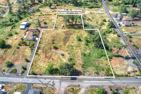 Expansive Vacant Land in Paradise