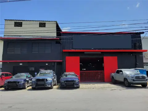 Hato Rey Two-Level Office Space