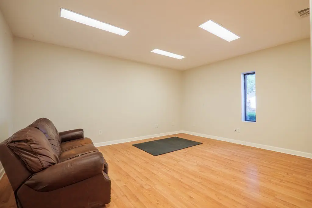 Picture 30