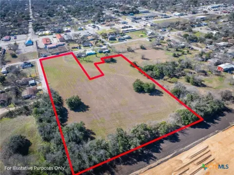 Residential Land in Seguin, TX
