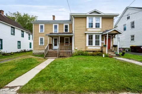 Duplex with Private Backyard