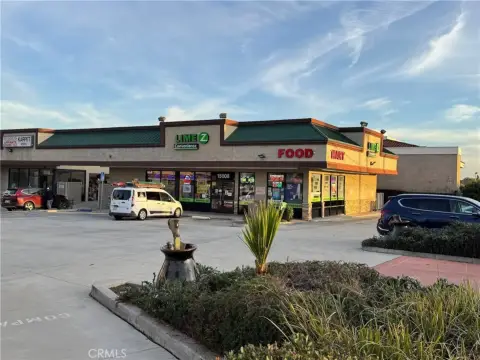 Established La Mirada Store Opportunity