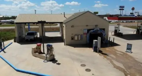 Dilley, TX Car Wash Business