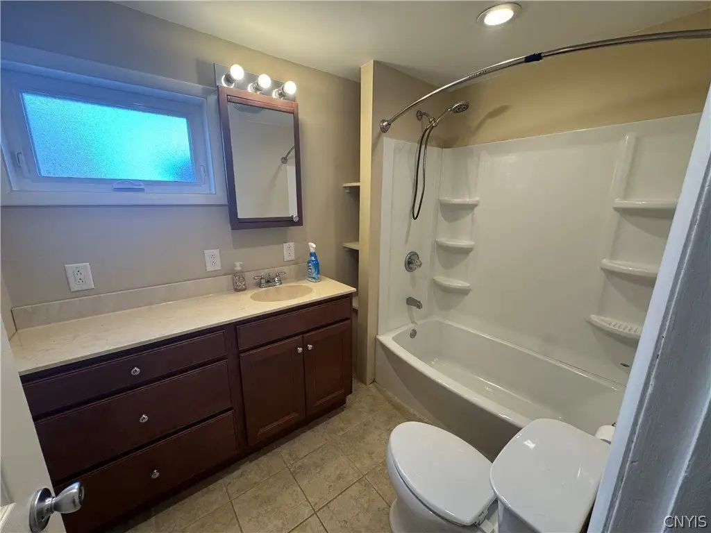 Picture 9