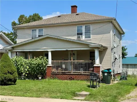Updated Duplex in Canton, OH