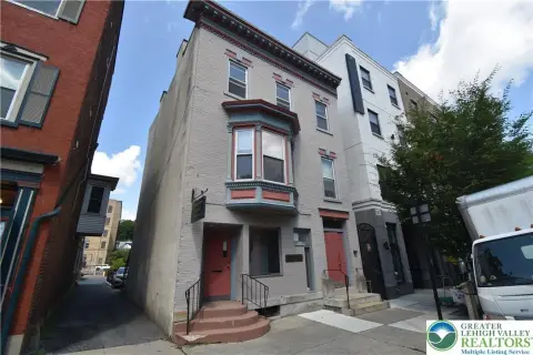 Three-Unit Mixed-Use Building
