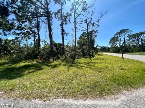 Oversized Corner Lot in Port Charlotte