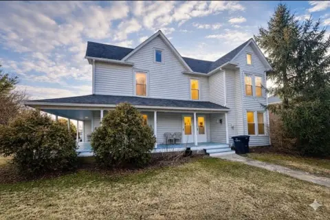 Victorian Home Zoned Commercial