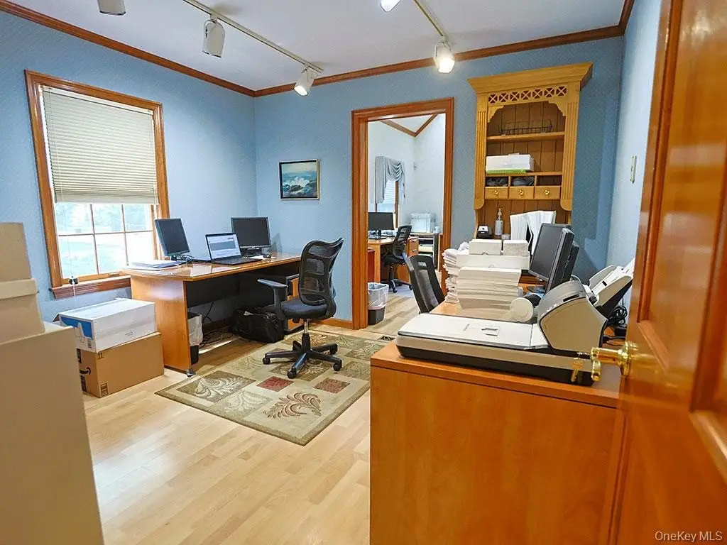 Picture 18