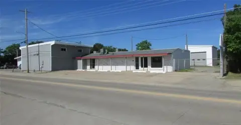 Remodeled Mixed-Use Property in Muskogee
