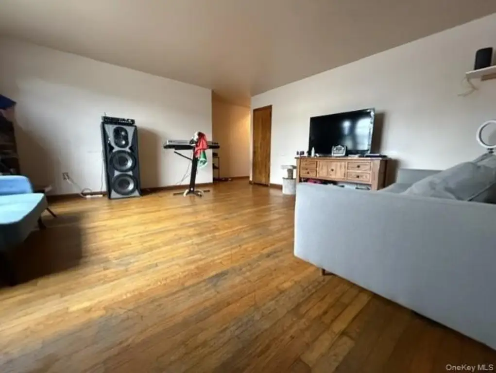 Picture 4