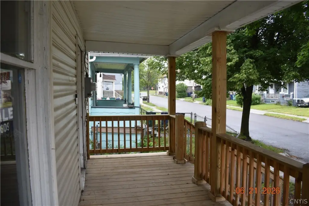 Picture 4