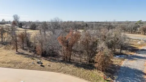 Golf Course Lot in Oak Tree
