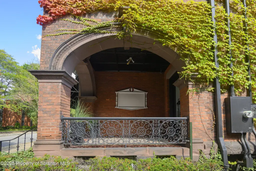 Picture 9