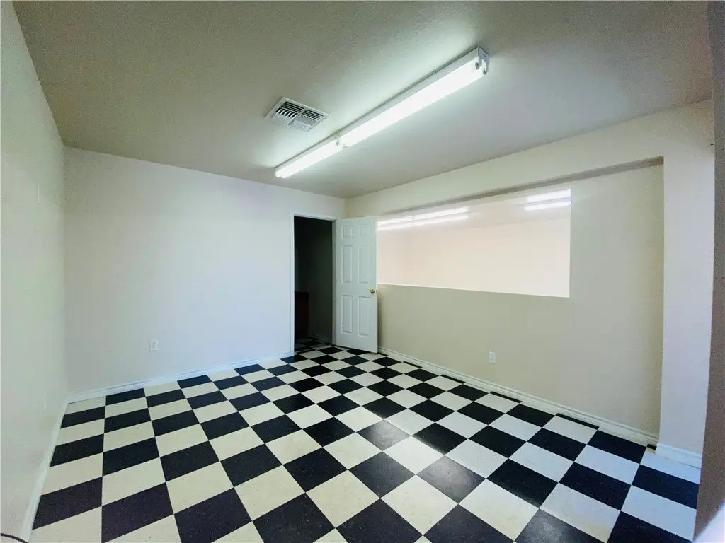 Picture 7