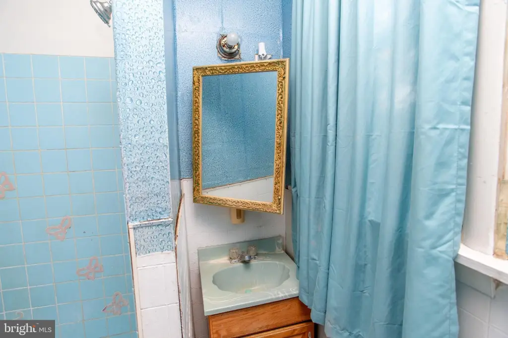 Picture 47