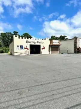 Retail Space in Plant City