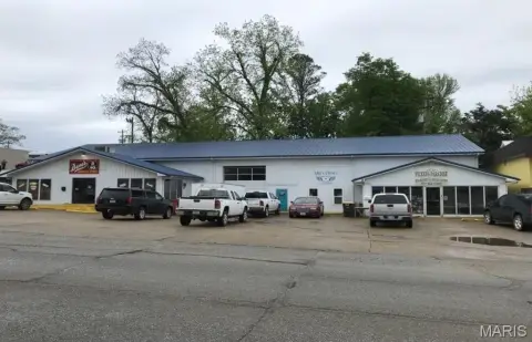 Multi-Unit Retail Space