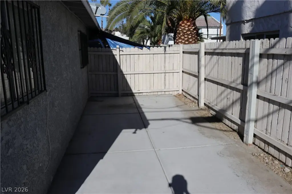 Picture 18