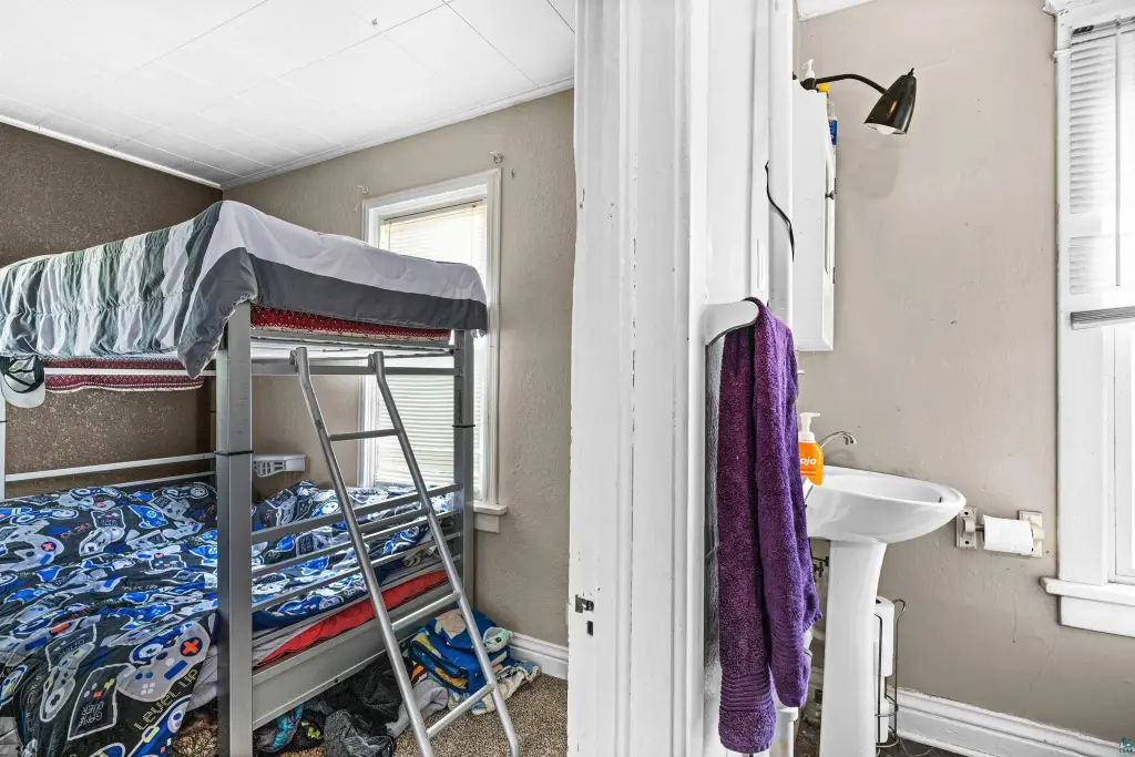 Picture 12