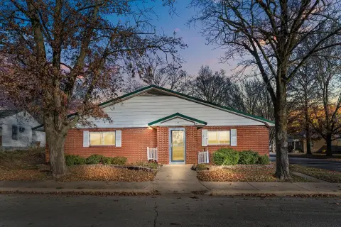 Bolivar Office Building For Sale