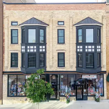 Historic Downtown Retail Space