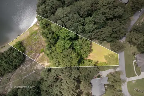 Waterfront Lot in Oak Grove