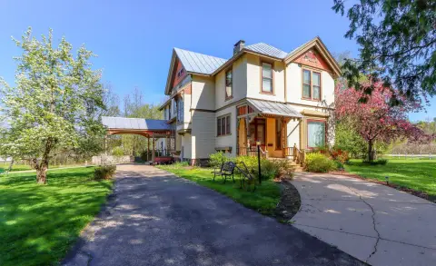 Waupaca Bed & Breakfast Opportunity