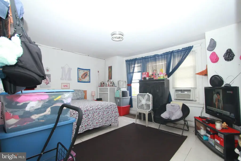 Picture 19