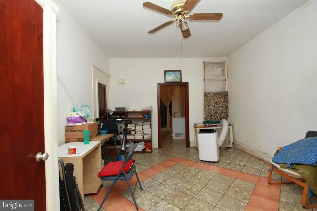 Picture 11