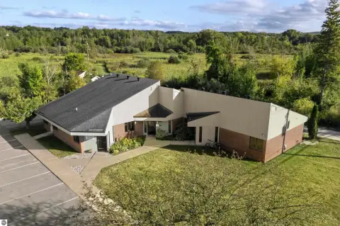 Beulah Office Building on US-31