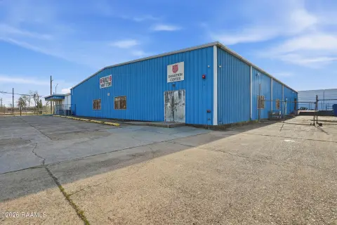 Fenced Flex Space with Loading Access